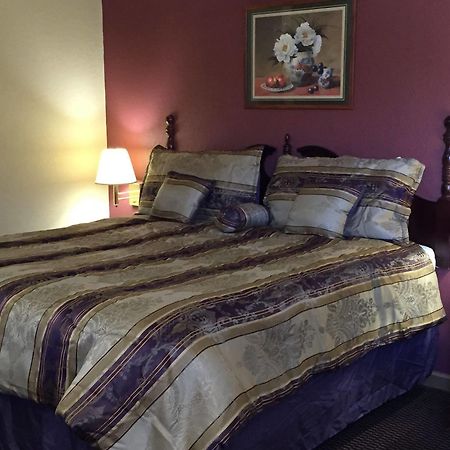 First Western Inn - Fairmont City Eksteriør bilde