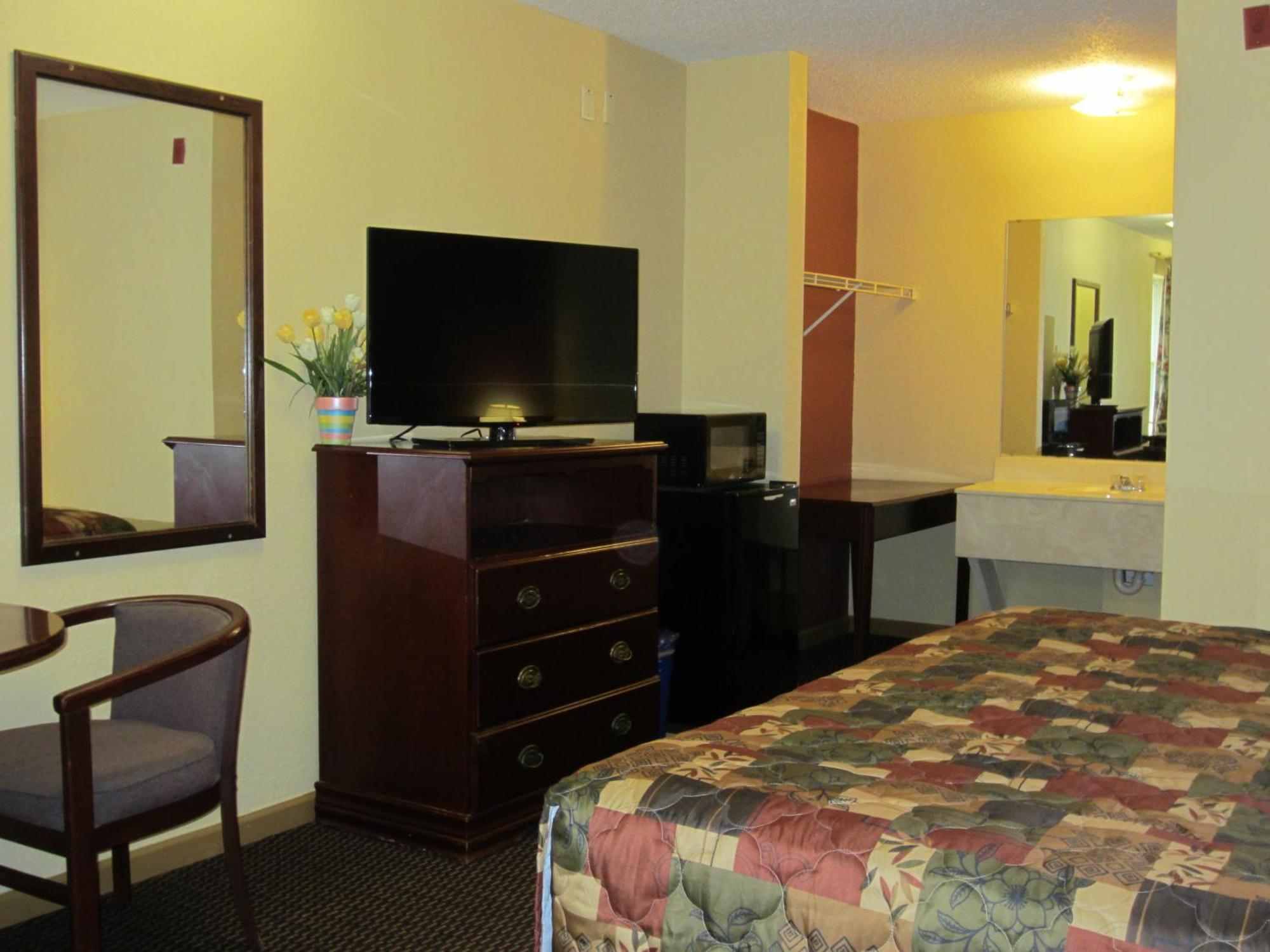 First Western Inn - Fairmont City Eksteriør bilde